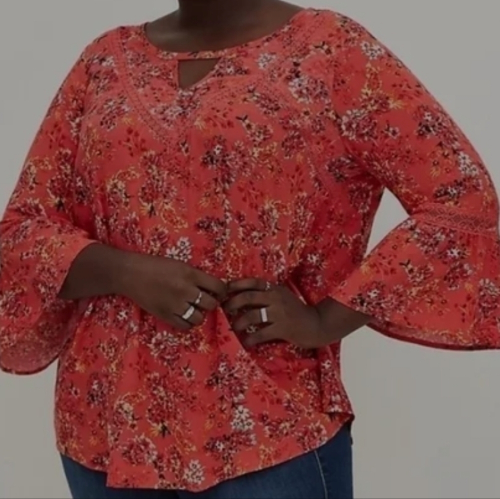 Torrid Boho Feminine Office Bell Sleeve Floral Red Lace Trim Flowy Blouse Top XL